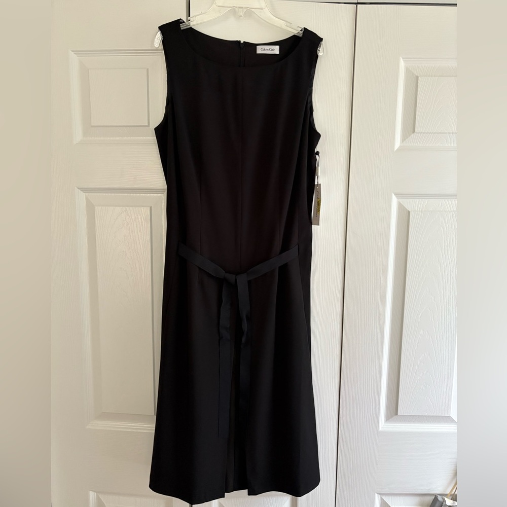 Calvin Klein Women's Black Sleeveless Dress. Size 10. NWT